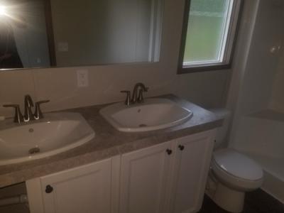 Photo 5 of 14 of home located at 21331 Dobbs Mountain Rd Evansville, AR 72729