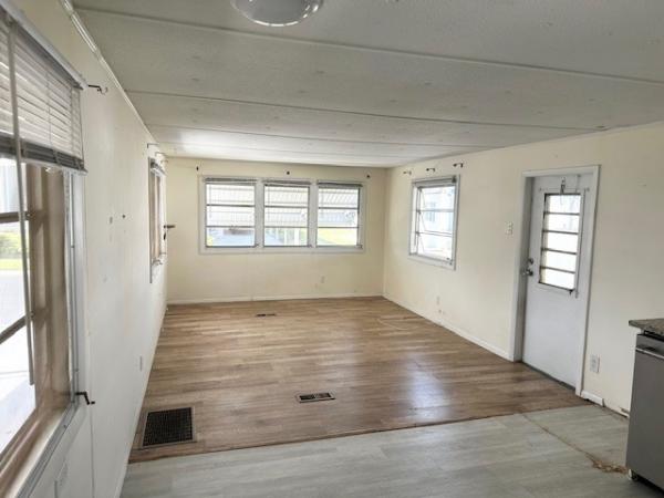 1974 Skyline Manufactured Home