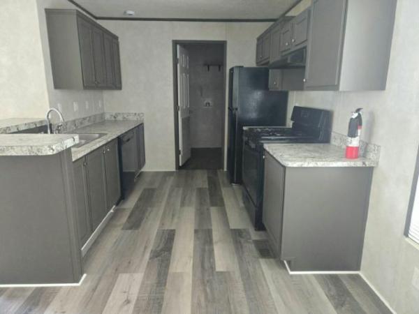 2021 Fleetwood 430HH24443A Manufactured Home