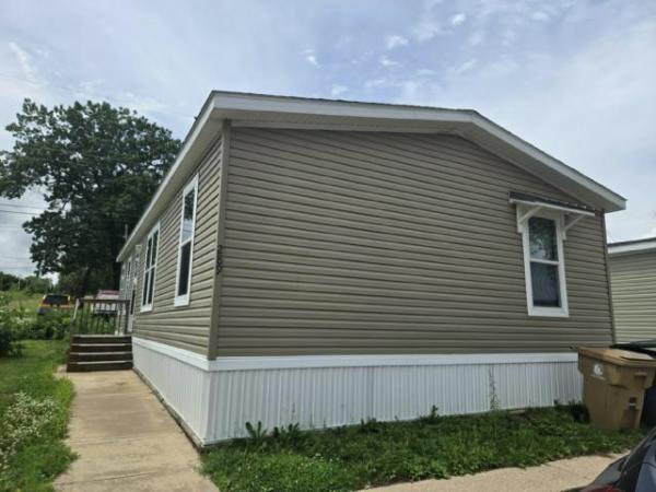 2021 Fleetwood 430HH24443A Manufactured Home