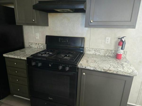 2021 Fleetwood 430HH24443A Manufactured Home