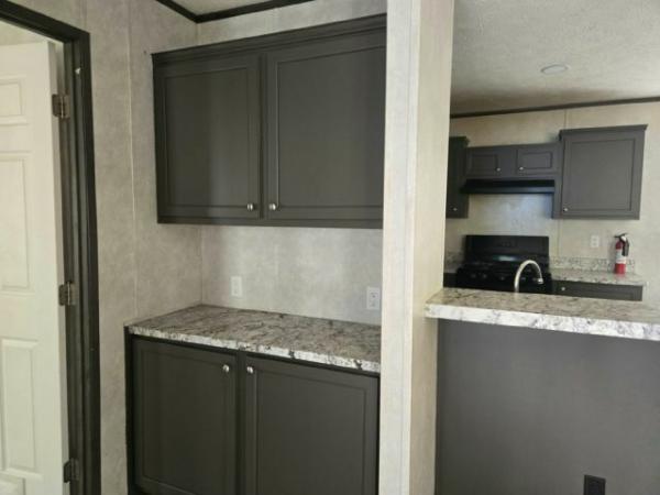 2021 Fleetwood 430HH24443A Manufactured Home