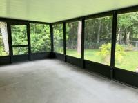 1986 Barrington Manufactured Home