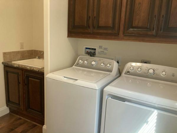 2015 Skyline Jefferson Park Manufactured Home