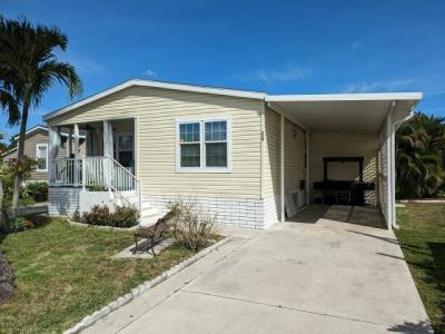 Photo 4 of 22 of home located at 219 North Four Seasons Road Palm Beach Gardens, FL 33410