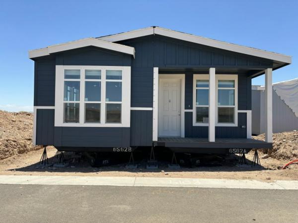 2025 Champion - Chandler Pima - MODEL Mobile Home