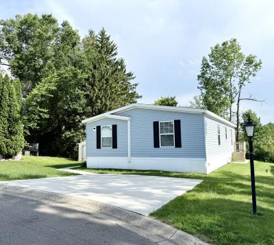 Photo 2 of 27 of home located at 9345 White Pine Court #31 Linden, MI 48451