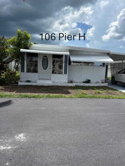Mobile Home at 106 Pier H Naples, FL 34112