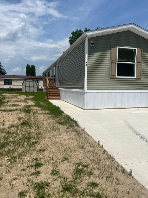 Photo 1 of 2 of home located at 6255 S. Telegraph Rd. #23 Erie, MI 48133