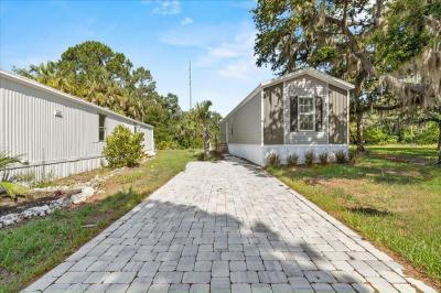 Photo 2 of 16 of home located at 11240 N Northwood Drive, Lot 4 Inglis, FL 34449