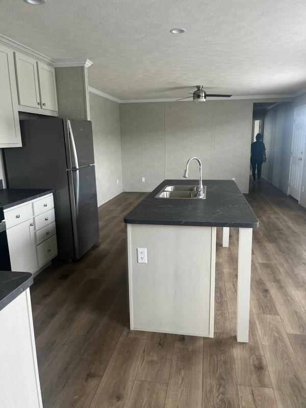 2025 Fairmont Inspiration/430LE16763E  Home