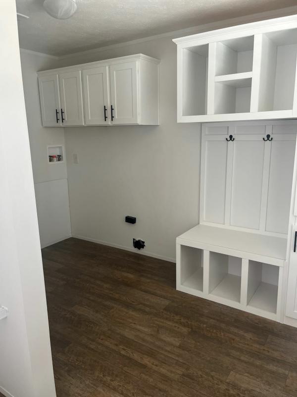 2025 ADVENTURE 369 4603GT  Home