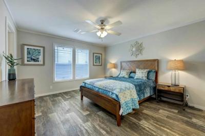 Photo 3 of 4 of home located at 27 Bonnet Street Willis, TX 77318