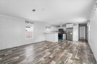 Photo 2 of 13 of home located at 414 N Ridgewood Avenue Edgewater, FL 32132