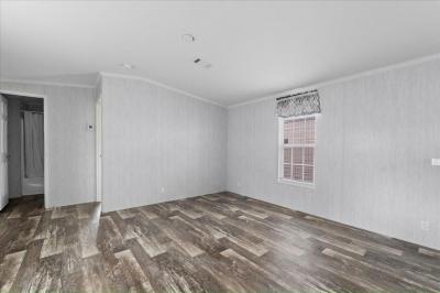 Photo 4 of 13 of home located at 414 N Ridgewood Avenue Edgewater, FL 32132