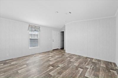 Photo 5 of 13 of home located at 414 N Ridgewood Avenue Edgewater, FL 32132
