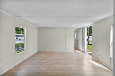 Photo 5 of 16 of home located at 10166 103rd Street, Lot #85 Jacksonville, FL 32210