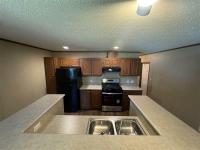 2018 LH168032LF  Home