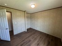 2018 LH168032LF  Home