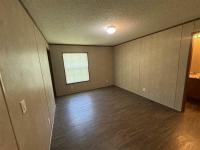 2018 LH168032LF  Home
