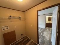 2018 LH168032LF  Home