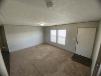 2017 	38SLT28443AH17  Home