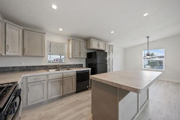 2024 220C028523B  Home