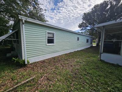 Photo 4 of 38 of home located at 7501 142Nd Largo, FL 33771