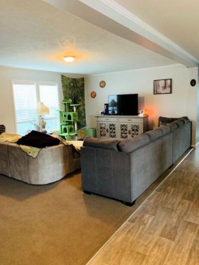 Photo 3 of 17 of home located at 15385 Cartier Clinton Township, MI 48038