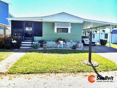 Mobile Home at 1026 Lakeshore Drive Wildwood, FL 34785