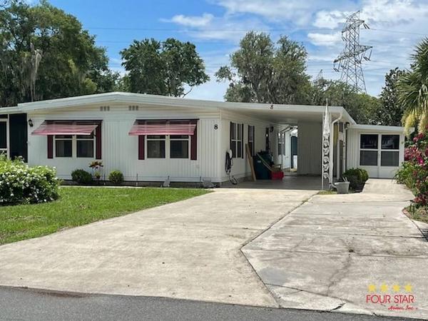 Photo 1 of 2 of home located at 8 S Bobwihte Wildwood, FL 34785