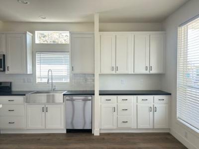 Photo 5 of 48 of home located at 15455 Glenoaks Blvd. #450 Sylmar, CA 91342