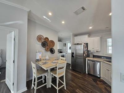Photo 6 of 32 of home located at 5200 28th Street Saint Petersburg, FL 33714