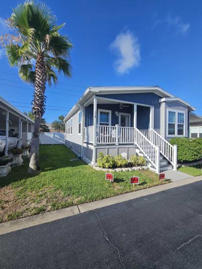 Photo 2 of 32 of home located at 5200 28th Street Saint Petersburg, FL 33714