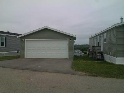 Photo 2 of 11 of home located at 508 Kelly Drive Theresa, WI 53091