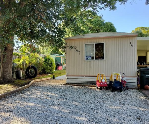 Photo 1 of 2 of home located at 345 E Weatherbee Road, Lot 107 Fort Pierce, FL 34982