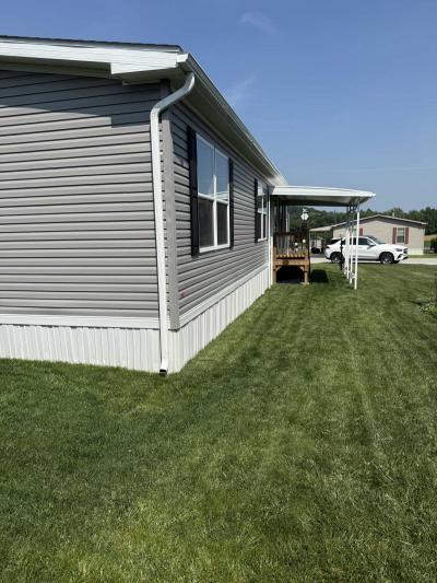 Photo 2 of 14 of home located at 208 Country Ridge Dr York, PA 17408