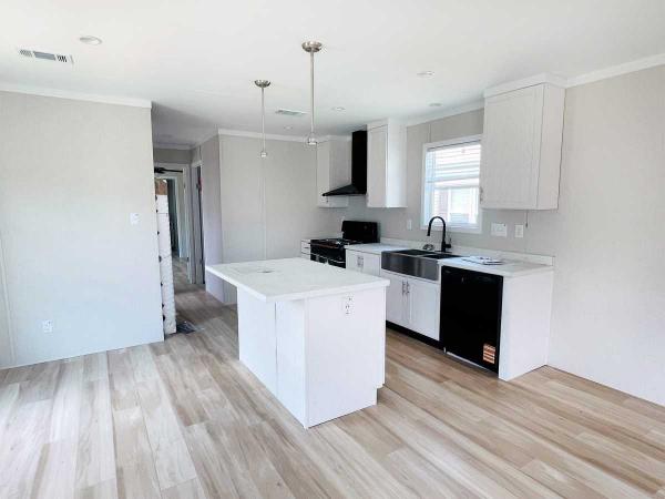 2020  Mobile Home For Sale