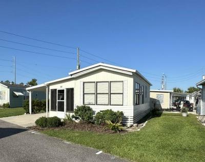Photo 3 of 22 of home located at 1 Avocado Lane Lot 141 Eustis, FL 32726
