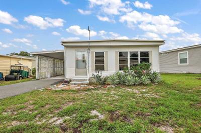 Photo 2 of 29 of home located at 123 Camellia Drive Site #0140 Leesburg, FL 34748