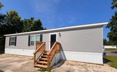 Mobile Home at 21458 Lakeview Dr., #141 Warrenton, MO 63383