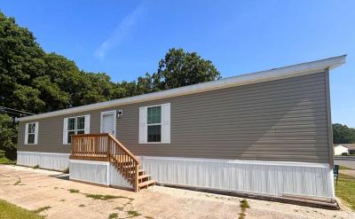 Mobile Home at 21549 Lakeview Dr., #333 Warrenton, MO 63383