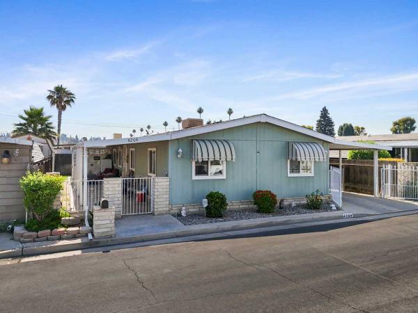 Photo 1 of 2 of home located at 4204 King Arthur Ct Bakersfield, CA 93301