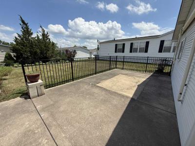 Photo 2 of 23 of home located at 332 Tulip Cir. Matteson, IL 60443