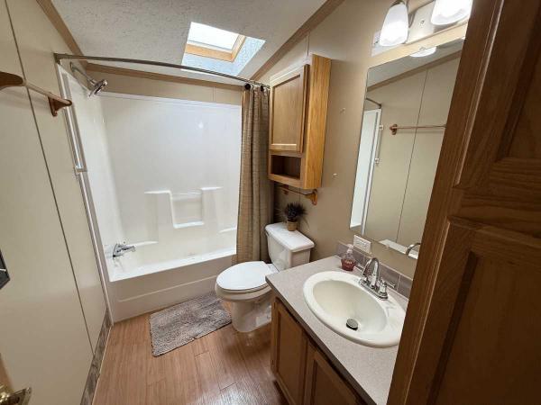 2000 REDMAN Manufactured Home