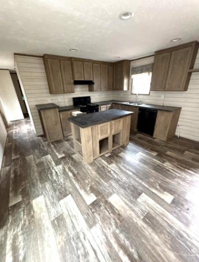 Photo 5 of 11 of home located at 7325 Hwy 49N Hattiesburg, MS 39402