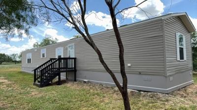 Mobile Home at 149 County Road 2666 Moore, TX 78057