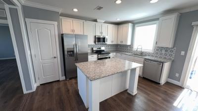 Photo 3 of 29 of home located at 173 Medina Verde Dr. Natalia, TX 78059