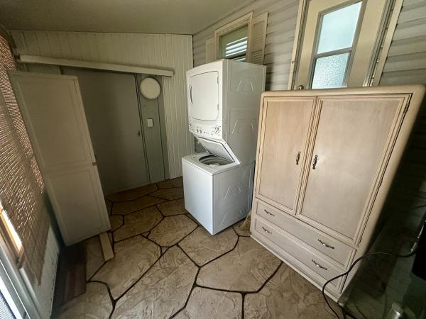 1990 Mobile Home