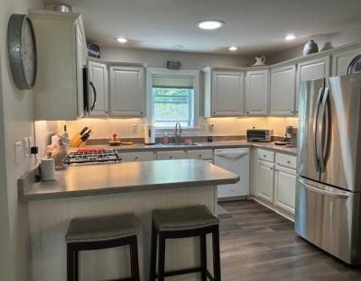 Photo 5 of 16 of home located at 15 Bridlepath Trail Killingworth, CT 06419